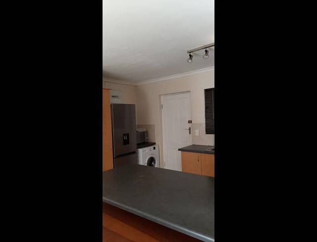 1 BEDROOM PROPERTY TO RENT IN WYNBERG